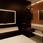 hotel min.